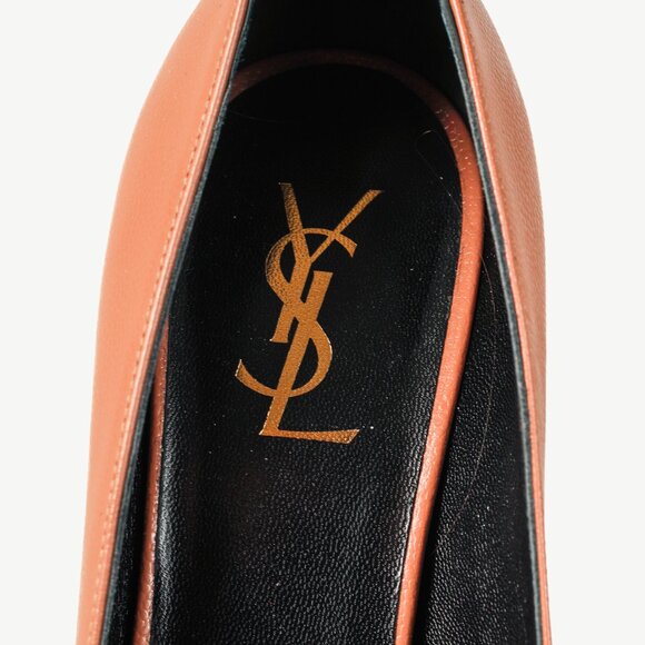 Saint Laurent Nude Beige Stingray-Stamped Leather Pumps - Picture 9 of 11